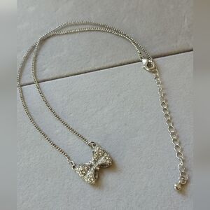 Sweet bow pendant with rhinestones Necklace